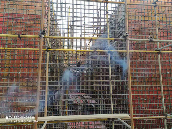 ���̰���